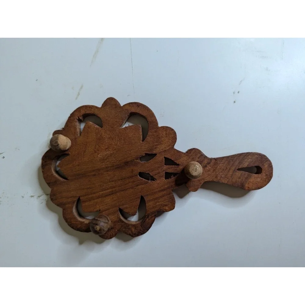 Red wood carved kitchen pot pan‎ trivet with knob feet